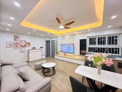 Bán căn hộ 1628-hh02c b2.1 căn góc dt 81m2, 3 phòng ngủ, 2 vs, phòng khách   bếp view hồ sen mặt đg 0