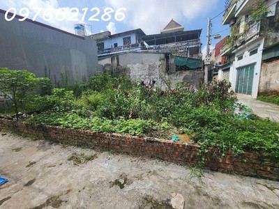 Bán siêu phẩm lô góc oto 7 chỗ vào nhà gần phố đặng vũ hỉ 40m mặt tiền 4.5m giá 8,x tỷ 2