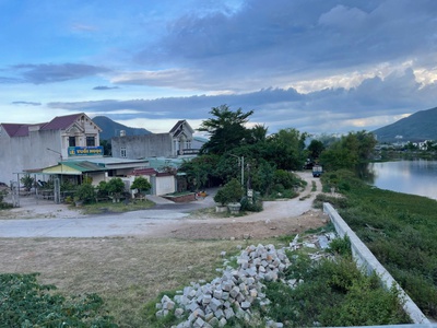 Chính chủ bán đất view sông   giá tốt tại kv6 nhơn phú -tp.quy nhơn.tỉnh bình định 1