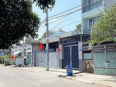 Rẻ nhất khu vực . 102m2 . nhỉnh 6 tỷ . dòng tiền sẵn . siêu phẩm mặt tiền kinh doanh   đường số 15, 0