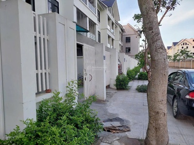 Chính chủ bán nhà biệt thự liền kề ô19, lô d43 kđt geleximco - mt 6m, tiềm năng đầu tư cao 0