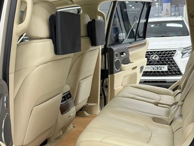 Bán Lexus LX570 nhập Mỹ, sản xuất 2019. 8