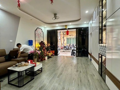 Bán nhà đại la 6 tầng thang máy long lanh ô tô tránh kinh doanh hai bà trưng 2