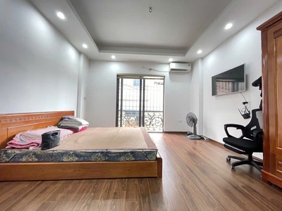 Bán nhà trương định 5 tầng long lanh 100M ra phố hai bà trưng 0