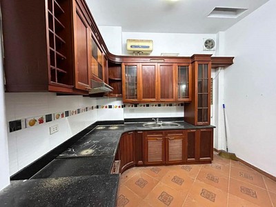 Nhà phố Vũ Ngọc Phan 56m2 x 5T phân lô 20m ra ô tô ngõ nông thông về ở ngay, hơn 14 tỷ 1