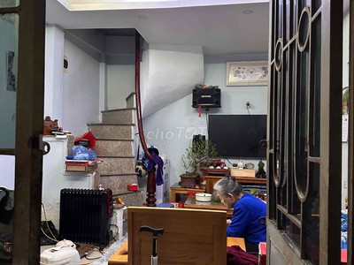 Bán nhà trong ngõ phố ngô gia tự, dt 30m2, hướng đông nam cực mát, gần đường, gần chợ, gần trường 0
