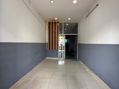 Nhà 2 tầng nở hậu hẻm xe tải c4 phạm hùng bình hưng - bình chánh 1