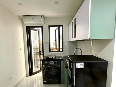 Cho thuê ccmn full đồ thoáng ban công cực đẹp tại ngõ 6 chùa bộc, đống đa 1
