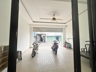 Bán nhà mặt phố đường số 4, phường linh xuân, tp hcm. dt 140m2, 3 tầng, giá 8.85 tỷ. 1