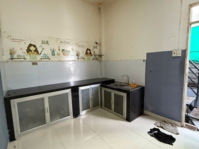 Nhà 2 tầng nở hậu hẻm xe tải c4 phạm hùng bình hưng - bình chánh 2