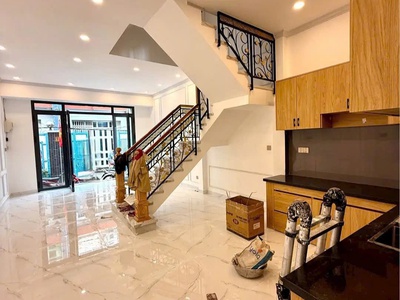 Bán nhà vị trí đẹp hẻm / bùi minh trực p5q8 cách mặt tiền vài bước chân 1