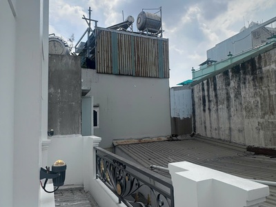 Nhà bán cách mặt tiền 1 căn liên tỉnh 5 q8 ngay vòng xoay cầu nhị thiên đường 4