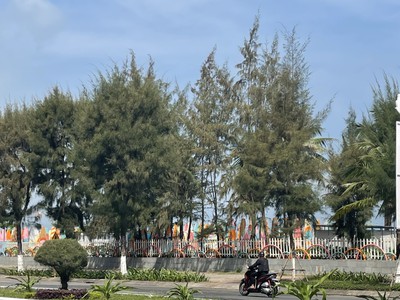 Bán đất mặt tiền nguyễn tất thành 250m2, view biển giá 39 tỷ 0