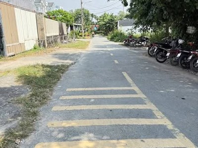 Bán đất mặt tiền 42x50m giá 25 tỷ đường tân hiệp 39 0