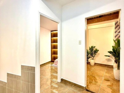 Nhà hxh đường bùi văn thêm quận phú nhuận phường 9 cũ. 3