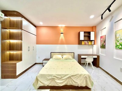 Nhà hxh đường bùi văn thêm quận phú nhuận phường 9 cũ. 2