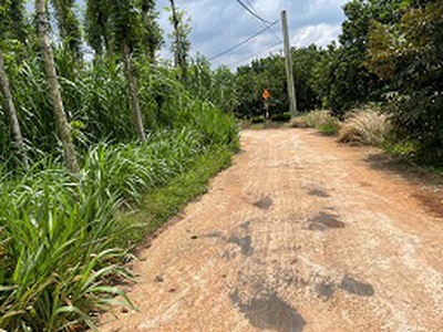 Bán đất nông nghiệp 3 mặt tiền   vị trí đẹp gần hồ kim long 3