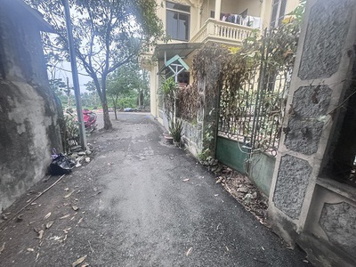 Bán đất thổ cư   đồng ốc, lại yên   vị trí đẹp, ô tô vào nhà 3