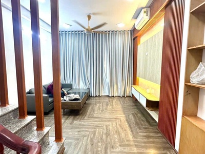 Bán nhà 5 tầng mới xây - ôtô đỗ cửa - đường phan trọng tuệ - tam hiệp 0