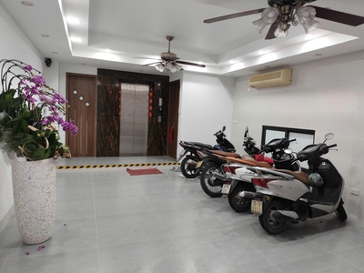 Cho thuê văn phòng / hộ gia đình   nhà mới có thang máy   võ chí công, tây hồ, hà nội 1