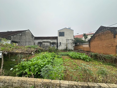 Hot đất vị trí đẹp   - giá tốt chính chủ cần bán nhanh 2 lô đất liền kề tại huyện thạch thất, tp hà 4