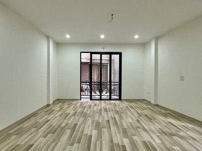 Bán siêu phẩm nhà trần khát chân 5 tầng thang máy long lanh lô góc sát phố hai bà trưng 1