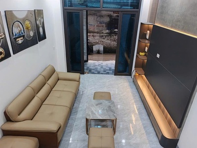 Bán nhà tam trinh 4 tầng long lanh 4PN gần phố hoàng mai 3