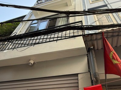 Bán nhà 5 tầng lạc long quân giá đầu tư - ô tô đỗ gần 0