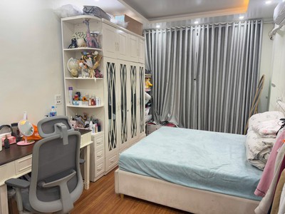 Bán nhà 5 tầng lạc long quân giá đầu tư - ô tô đỗ gần 2