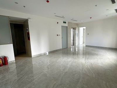 Cho thuê văn phòng tại trần hưng đạo , cạnh monarchy , gần cầu rồng, cầu sông hàn , 98m2, giá tốt 0