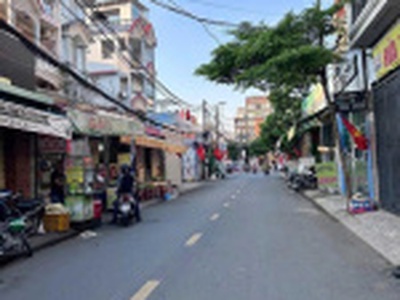 Chính chủ bán nhà mặt tiền 7 x 24m, đường số 28, p6, gv, gv, giá chỉ 13,5 tỷ, phù hợp kinh doanh, 0