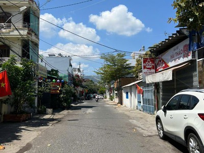 Giá tốt- bán nhà mặt phố 1 trệt 1 lầu, 108m2, 4pn, tại nhị hà, p.phước hòa, tp.nha trang 1