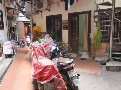 Chính chủ cho thuê tầng trệt bán hàng 8 triệu đỗ nhuận x tảo hà nội 1