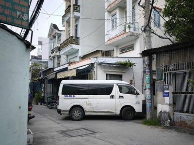 Mua ở vip   xe hơi ngủ trong nhà   huỳnh thị hai q12 chỉ 4.5 tỷ 0