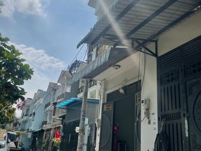 Bán gấp nhà hxh huỳnh thị hai   ngang 5m nở hậu   92m  chỉ có 1 căn 2