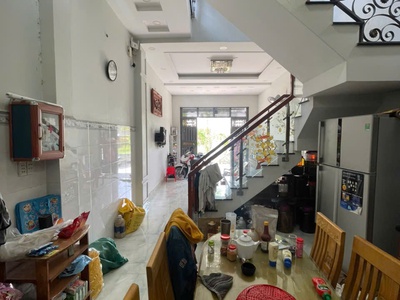 Mua ở vip   xe hơi ngủ trong nhà   huỳnh thị hai q12 chỉ 4.5 tỷ 2