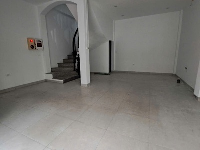 Cho thuê nhà mặt ngõ 180 Hoàng Quốc Việt, Diện tích 55m xây 6 tầng xây thông, mặt tiền 6m, đường 10m 2