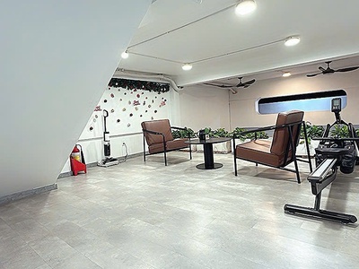 Bán tòa nhà 6 tầng - xe hơi ngủ trong nhà đ.lê văn sỹ, quận 3 - ngang đẹp 8m 15m  lh giang giang: 4