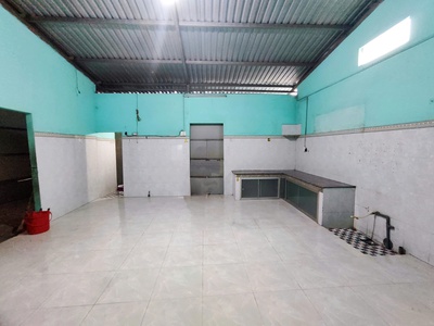 Cho thuê 250m2 nhà cấp 4 hẻm xe tải gần đh phạm ngọc thạch 2