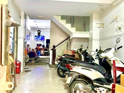 Siêu phẩm nhà 5 tầng đ.tôn thất thuyết- xe hơi đậu cửa- ngang nở hậu- lưu thông bến vân đồn- hoàng 1