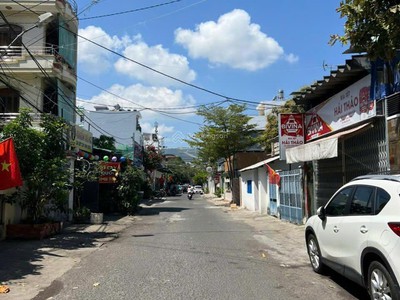 Chính chủ bán nhà mặt tiền nhị hà   108m    4pn   kinh doanh tốt   trung tâm nha trang 0