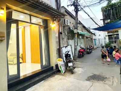 Bán nhà 1/ hẻm xe hơi thông lê đức thọ gò vấp 4,89 tỷ 35m2, 2 tầng, tặng nội thất, tiện ích xung 0