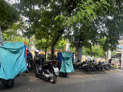 Sang quán mt nguyễn oanh đối diện công viên và trường đại học 2