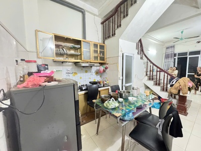 Bán gấp căn nhà 3 tầng gần chợ - trung tâm thị trấn chi đông, mê linh - kinh doanh sầm uất 0