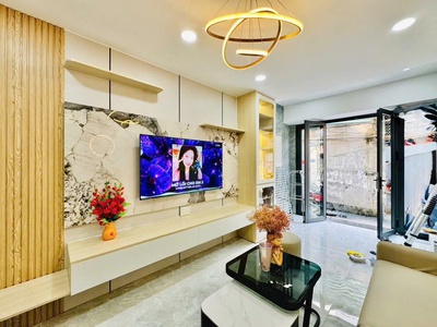 Chốt trong tháng giêng   vừa có nhà mới, vừa có điện thoại xịn   quá đã luôn ace ơi 0