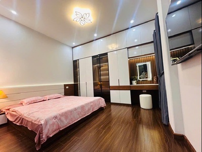 Nhỉnh 8.x tỷ siêu phẩm nhà mới - lô góc - trung tâm hai bà trưng - minh khai 5 tầng 3 ngủ 1