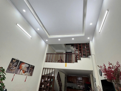 Cần bán 46,6m2 nhà 5 tầng, ô tô tránh ngõ 68/79 Nguyễn Văn Linh. Đón đầu quy hoạch lô góc đường 13m 1
