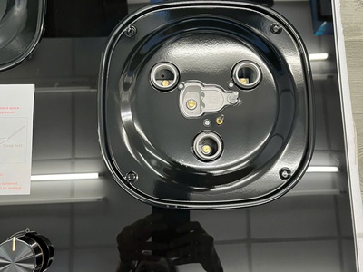 Bếp Gas Electrolux EHG8321BC 3