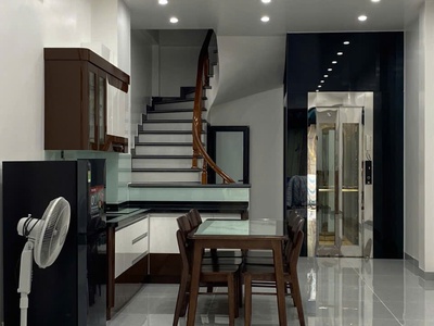 MT1782. C.H.O T.H.U.Ê NHÀ ở Văn Cao - có thang máy 2