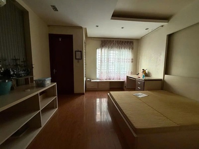 Hiếm nhà 5 tầng mặt phố Lý Thường Kiệt, 47m2, mặt tiền 4.7m, vị trí đẹp, giá 18 tỷ 3